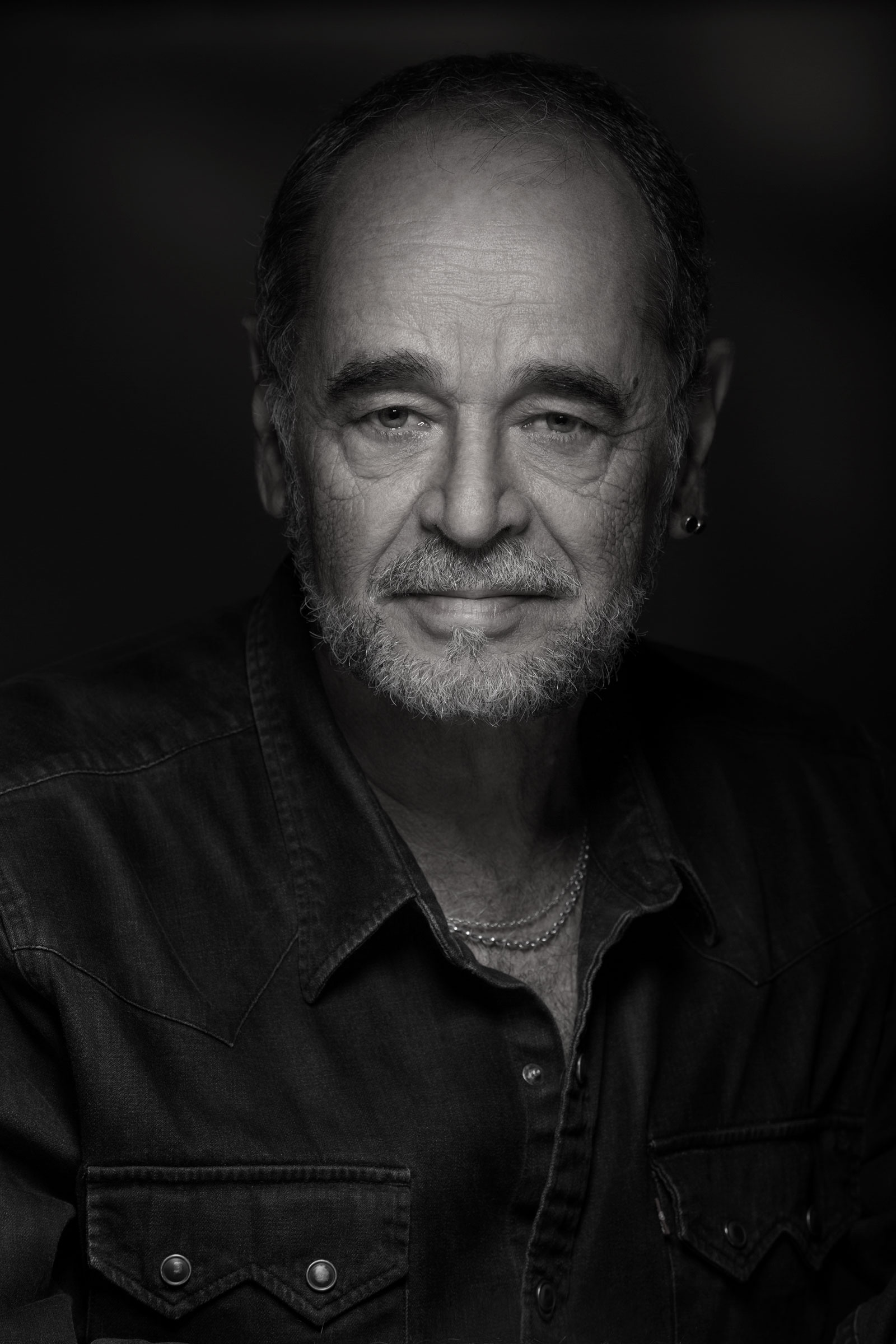 Rolando White